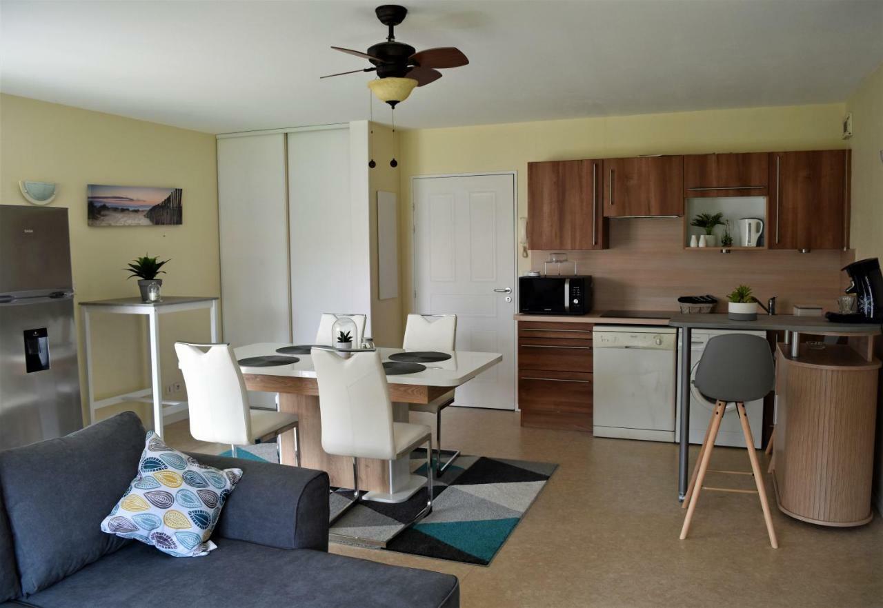 Port De Plaisance Apartment Rochefort  Luaran gambar